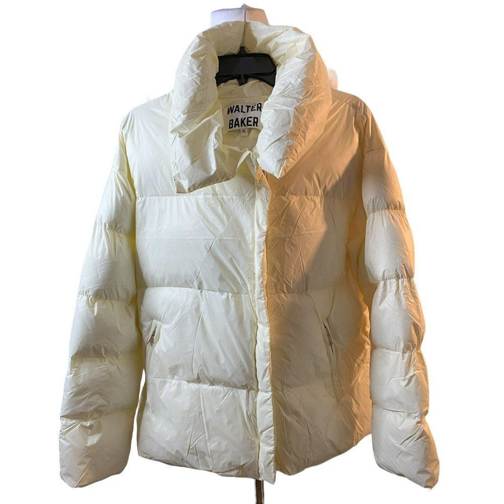 Walter Baker Genesis Puffer Jacket Sz L Winter White Front Zip Cozy & Warm NEW - Picture 1 of 7
